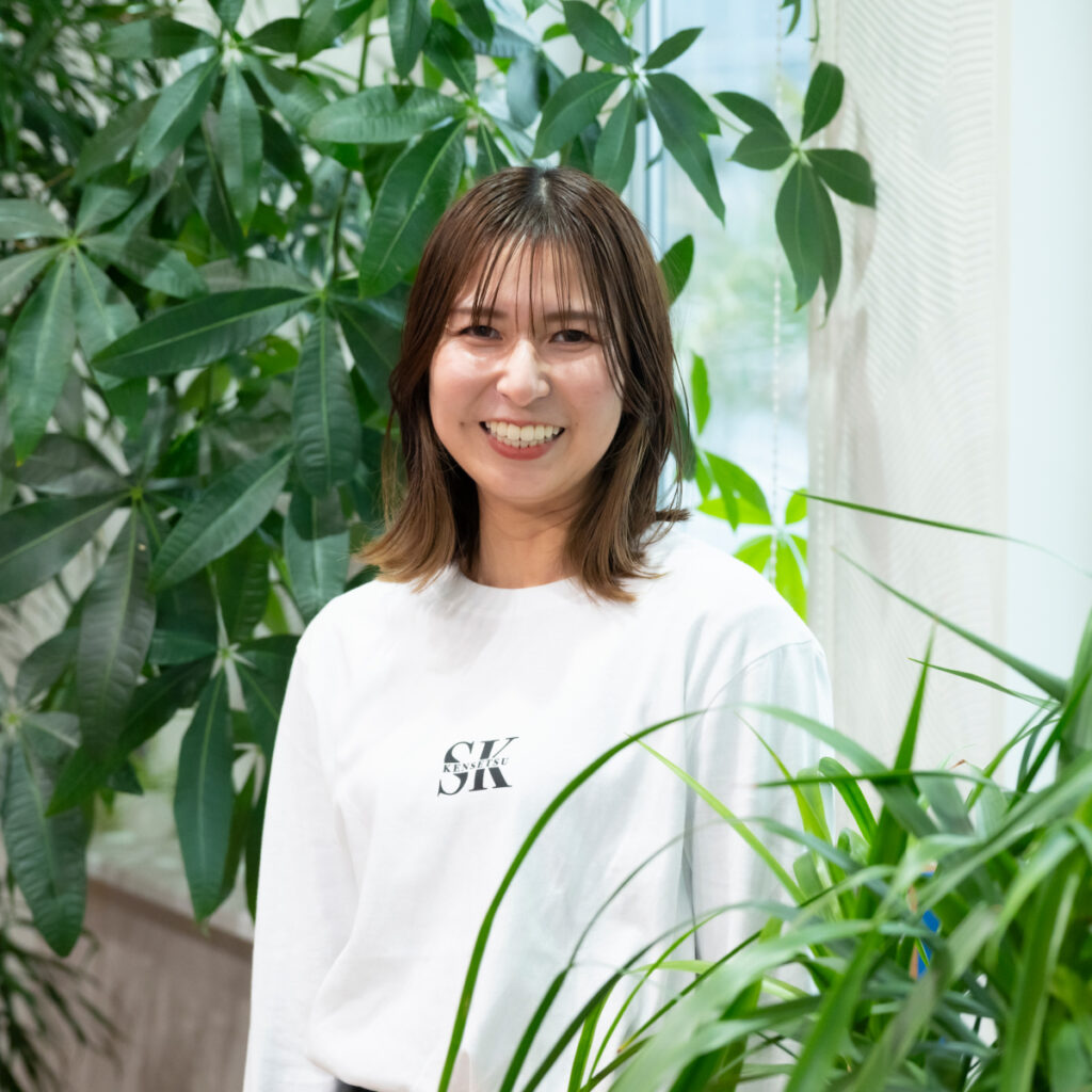 山下 真友